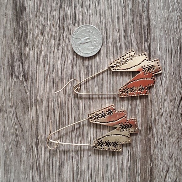 Metal Boho Chic Earrings - Picture 2 of 3